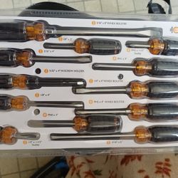 12 Piece Grip Screwdriver Set 