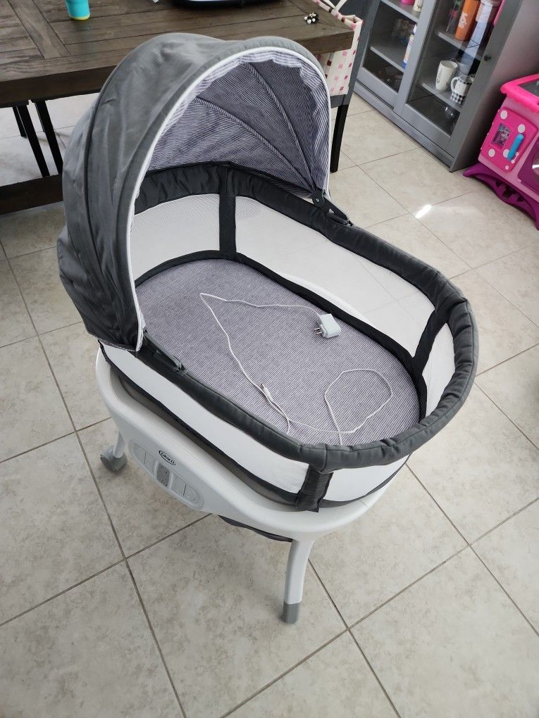 Graco Bassinet