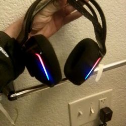 Logitech G733