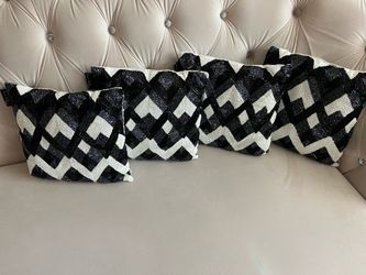 Nicole Miller decorative pillows