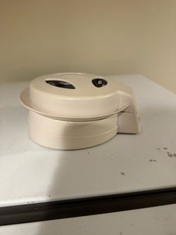 Pampered Chef Close & Cut White Food Slicer