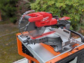 Milwaukee Mitre Saw Cordless Fuel Brushless 10"
