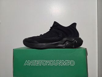 Men's size 12- Nike Giannis Immortality 4