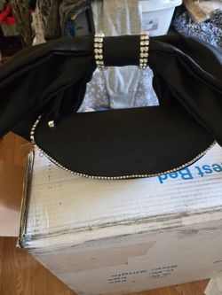 Bow hand bag $10
