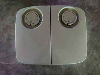 Timed feeder