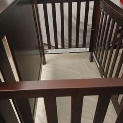 Cuna/ Crib Bien Cuidada