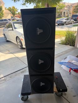 Subwoofer box and speakers