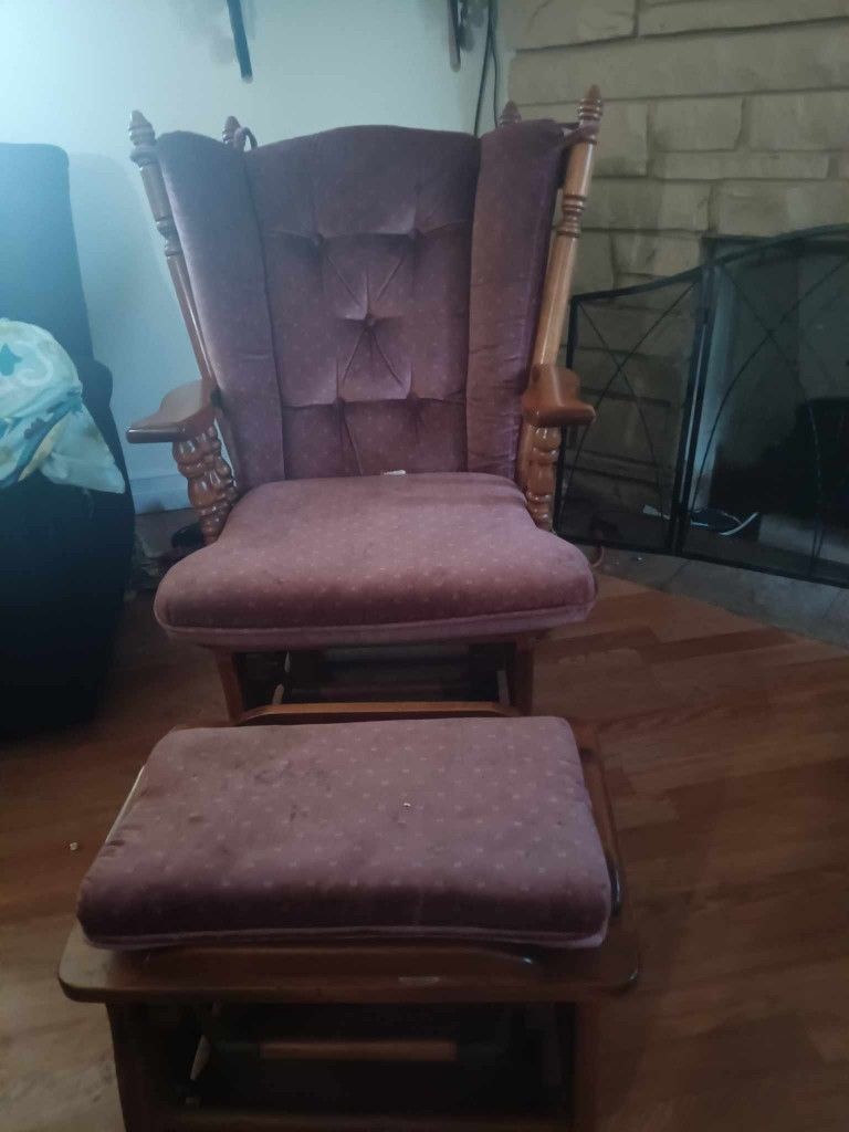 Rocking Chair/Ottoman