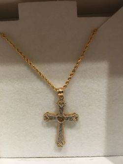 18k gold rope chain w/ cross