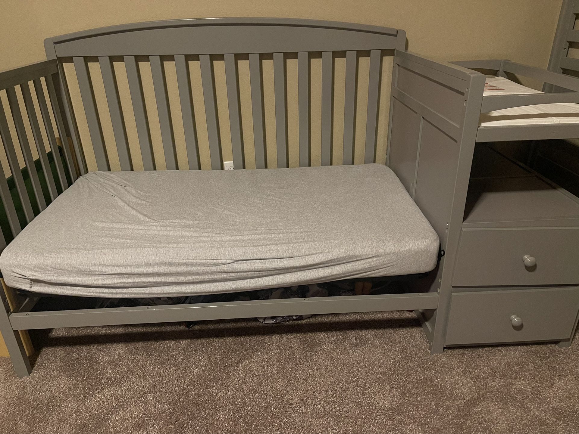 Crib Bed Dresser Changing Table 