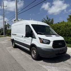 2018 Ford Transit 250 Medium Roof Cargo Van
