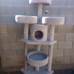 Cat tree