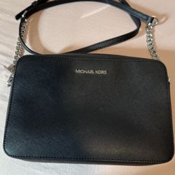 Michael Kors Cross Body Bag