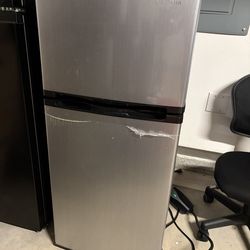 Refrigerator for sale - Insignia 4.3 cu ft top freezer