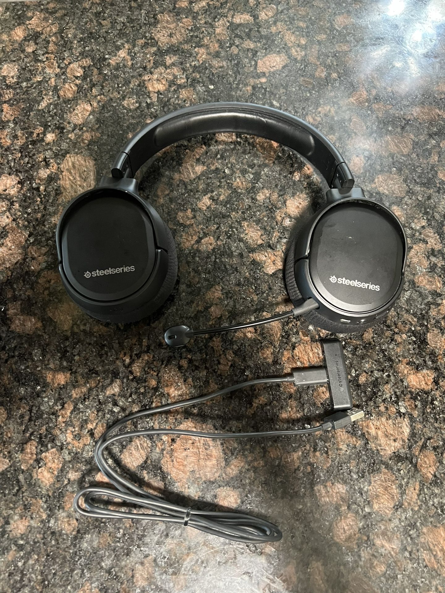 Steel Series Arctis 1 Wireless For Xbox & PC