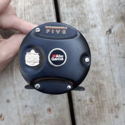 Abu Garcia Ambassadeur FIVE - 35 th  anniversary  Bait casting Reel