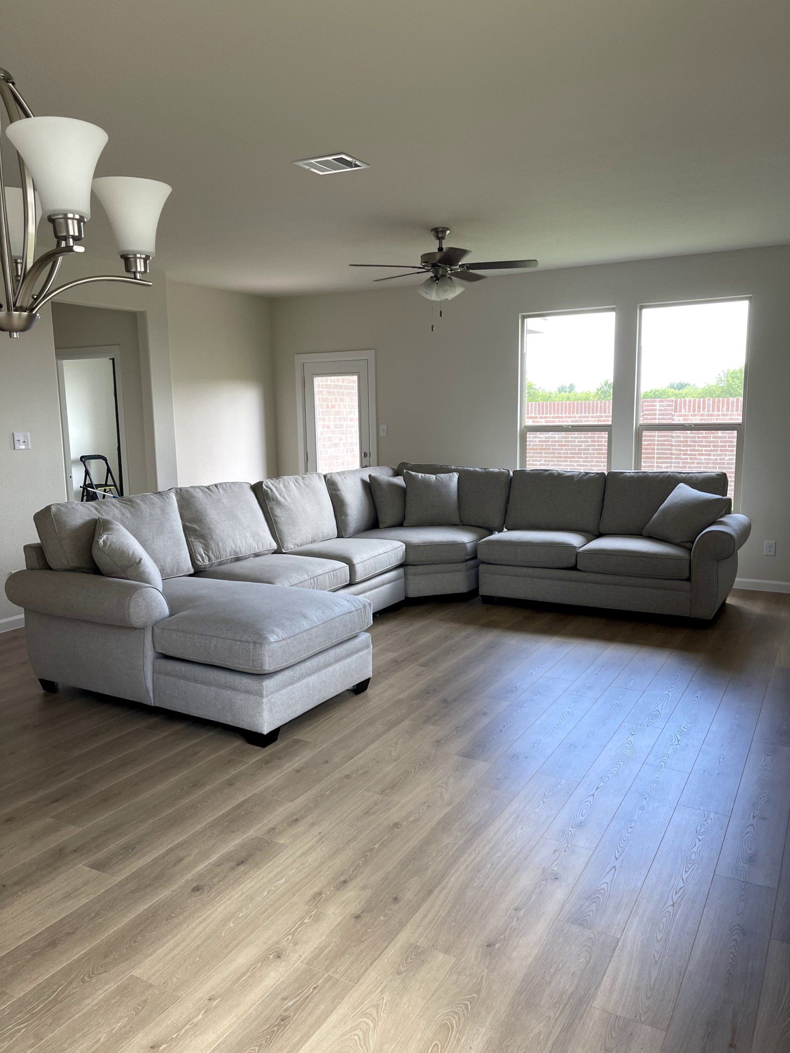 *Sectional For Sale* SERIOUS INQUIRIES ONLY!!!