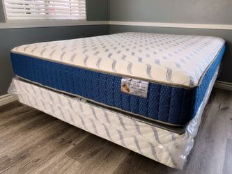 King size supreme orthopedic mattress and Boxspring