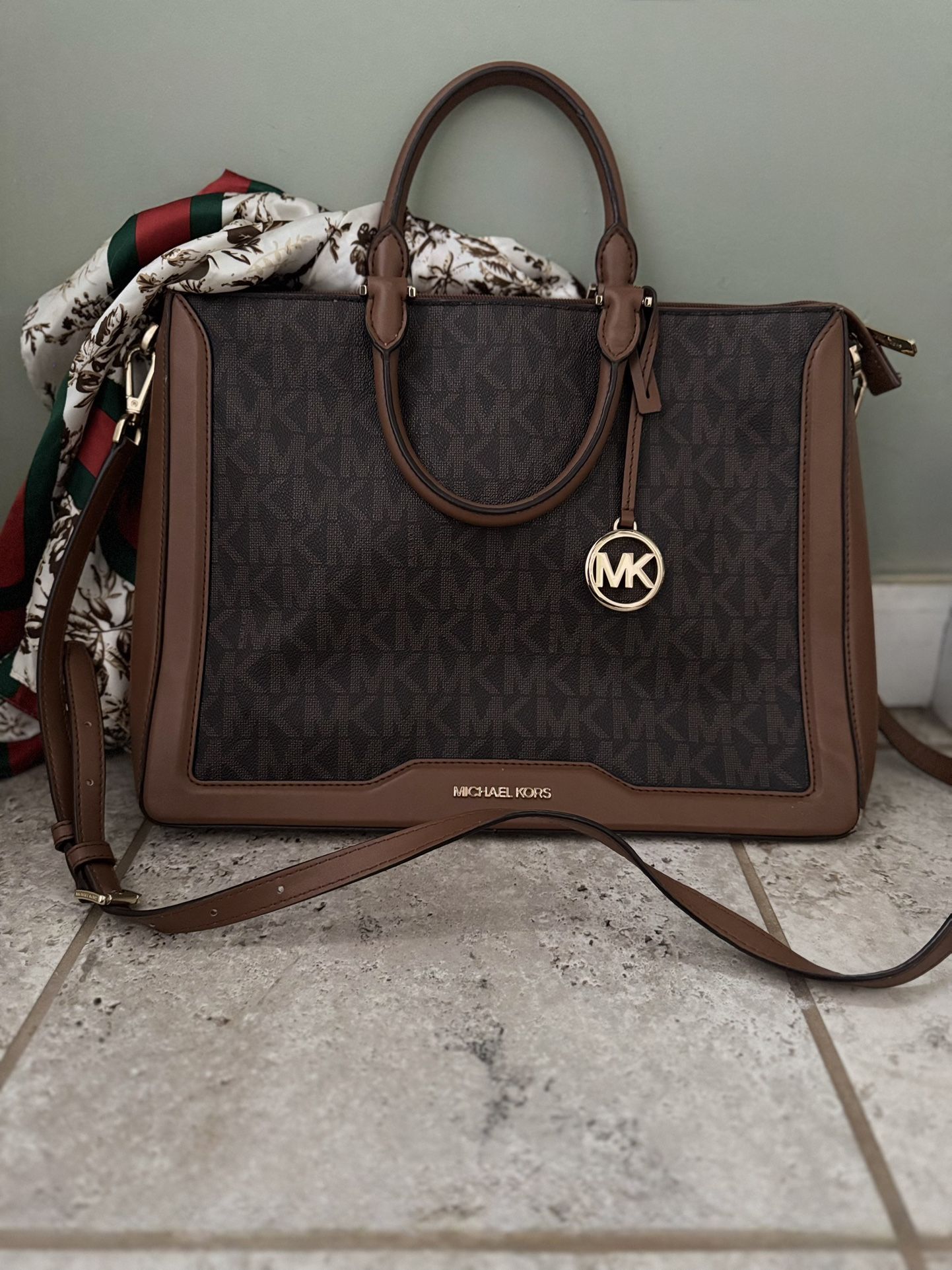 2022 Michael Kors Tote Bag