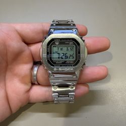 Casio G-Shock GMW-B5000 