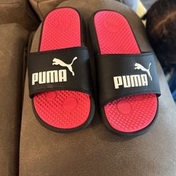 Girls Size 2 Puma Slides