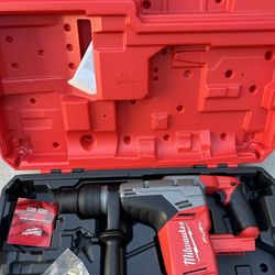 Milwaukee M18 FUEL 18V Lithium-lon Brushless Cordless 1-9/16 in. SDS-Max Rotary Hammer (Tool-only 