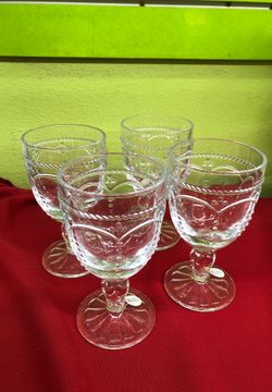 4 vasos con pedestal de princess House nuevo en cajas