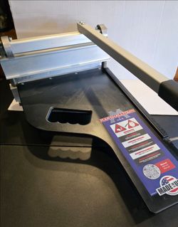 Marshalltown 13" Ultra Light Vinyl Floor Cutter