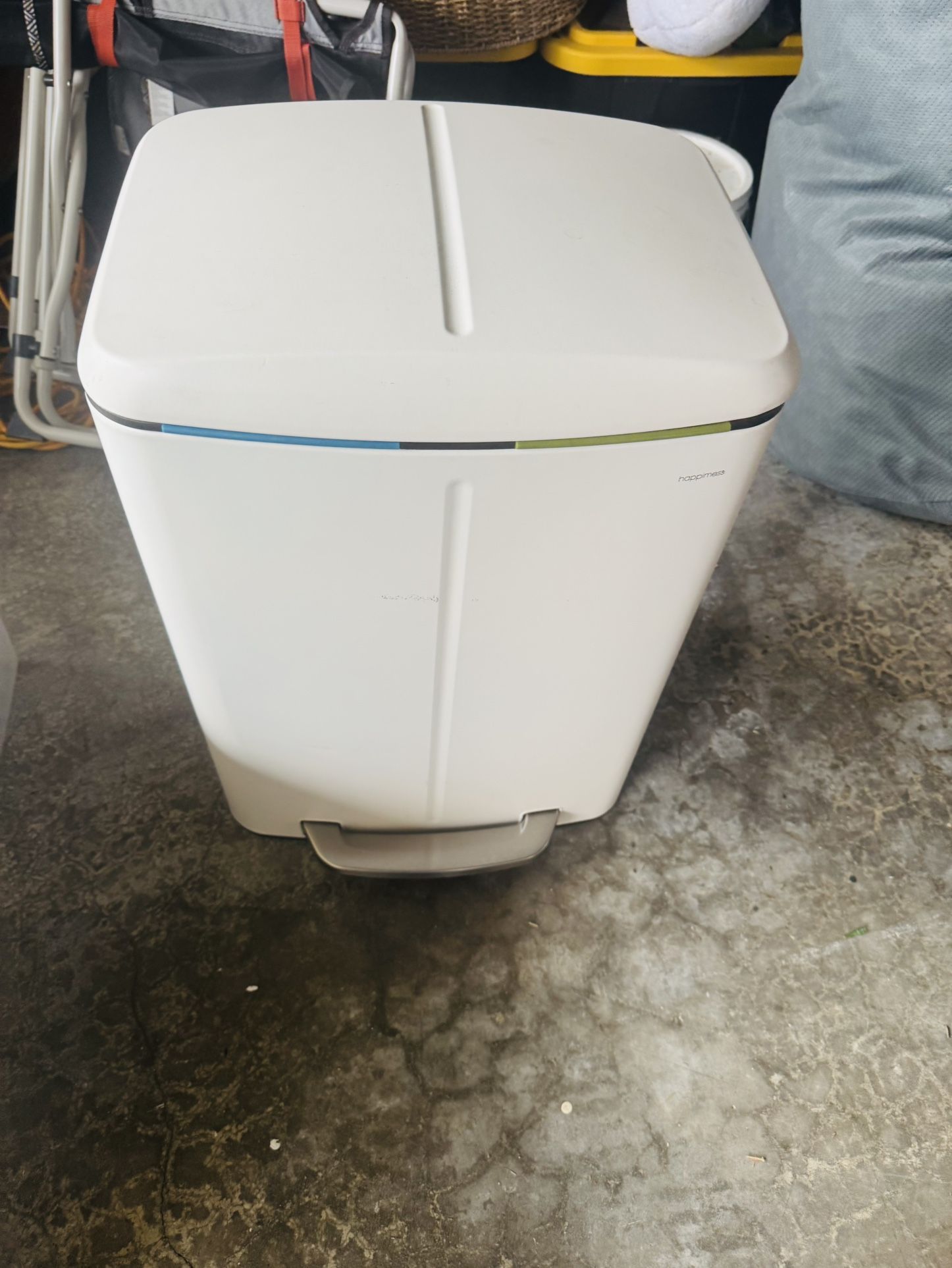 Trash Can
