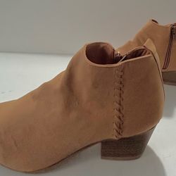 OLD NAVY ANKLE BOOTS TOFFEE FAUX SUEDE HEEL HEIGHT 1.5" 