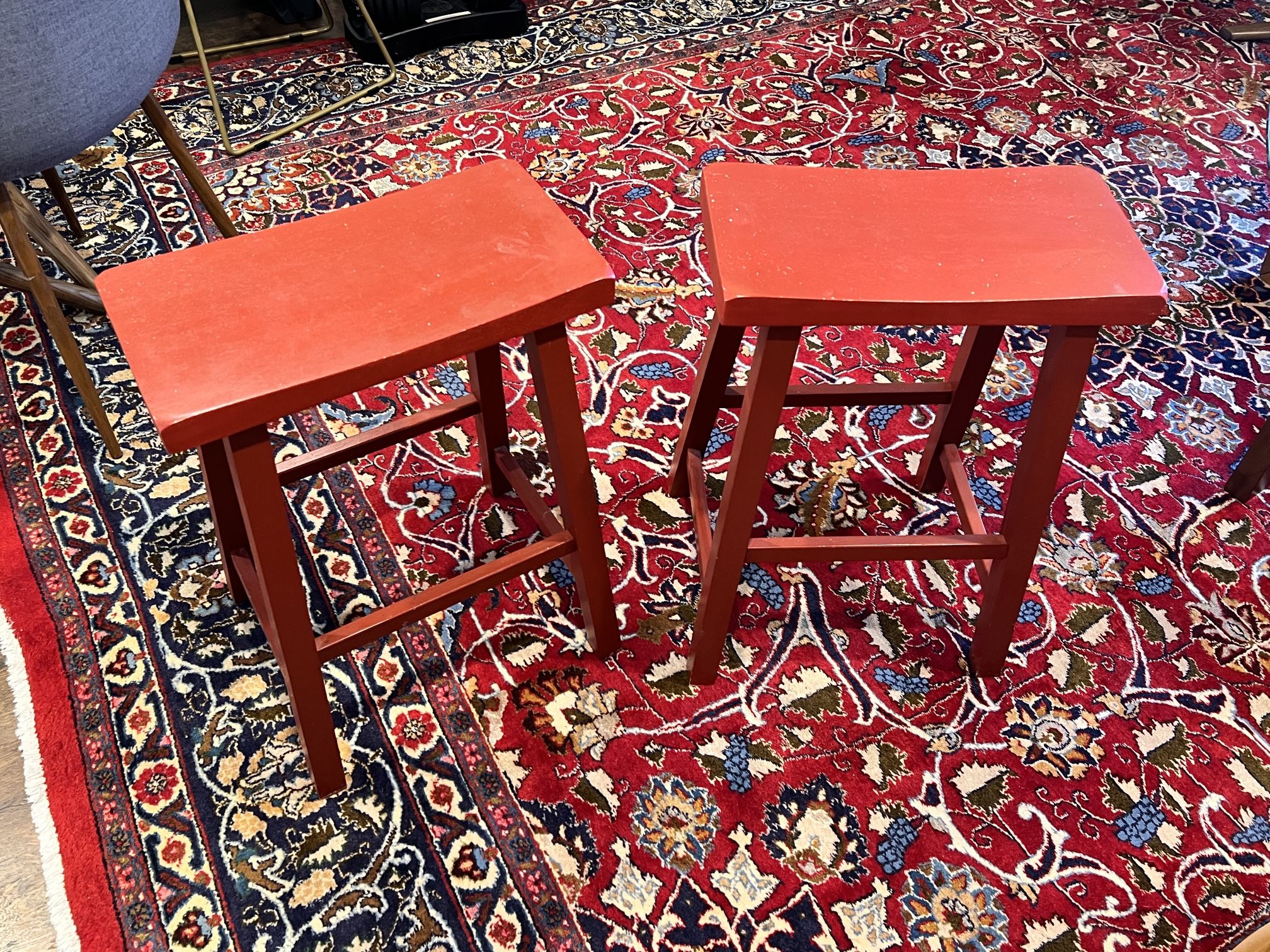 2 Saddleback Stools