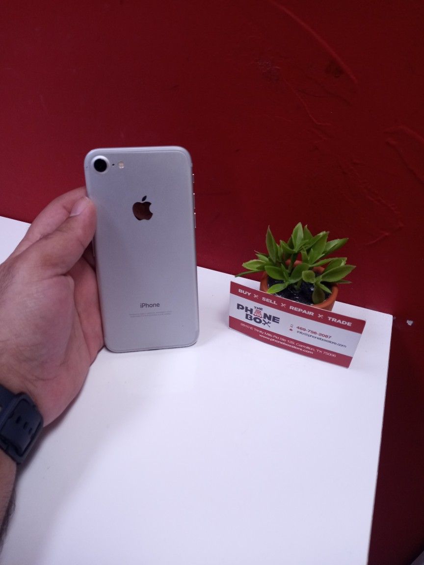 IPhone 7 Unlocked 128 GB UNLOCKED