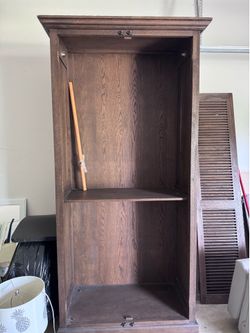 Wardrobe cabnet