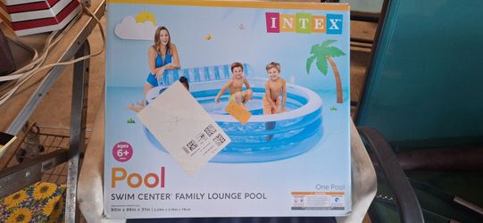 Intex Swim Center Family Lounge Pool