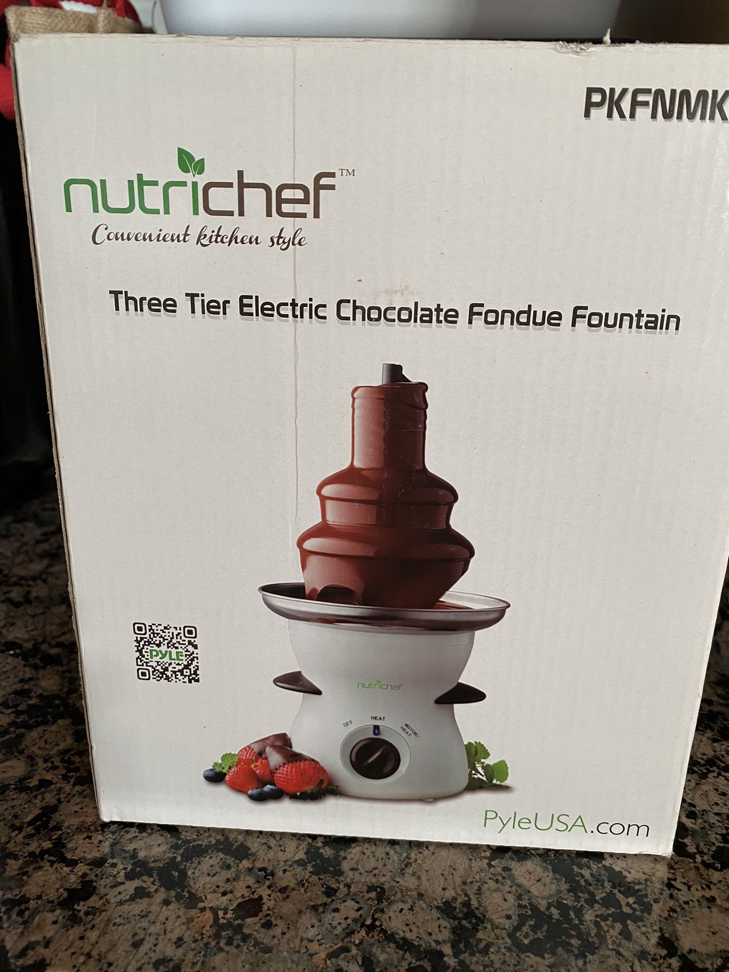 Electric Chocolate Fondue Fountain 