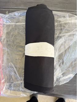 5x8 black polyester w/ sleeve