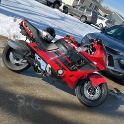 Honda CBR1000f