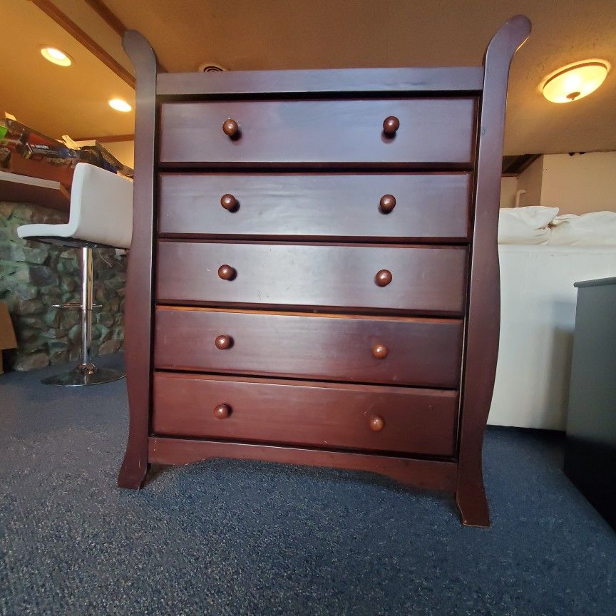 Chester 5 Drawer Cherry