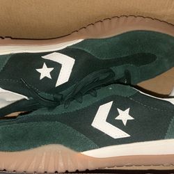 Converse 7.5 Men 9 Women