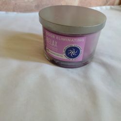 Odor Eliminating And Relaxation Lavender Candle 