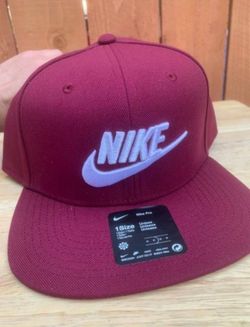 Nike Pro Adult Unisex Burgundy Snap Back Hat / cap
