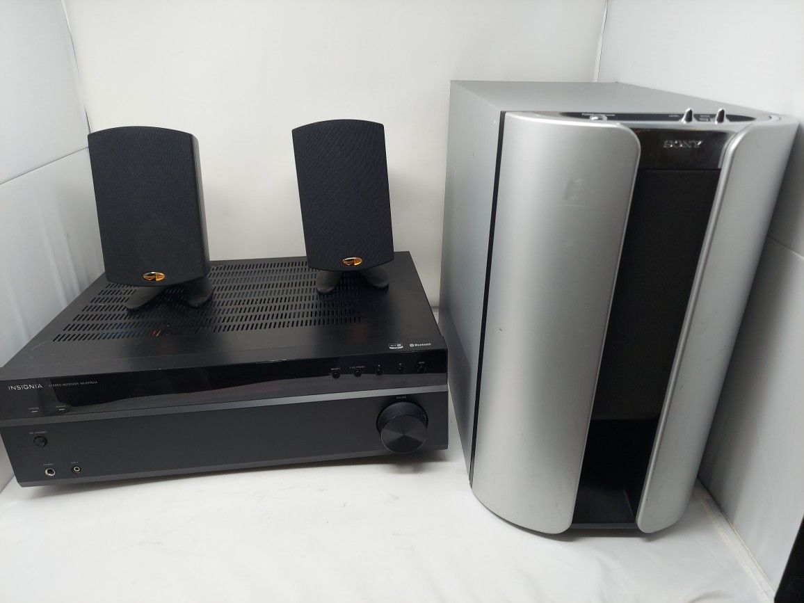 INSIGNIA Bluetooth Receiver With Speakers & Subwoofer