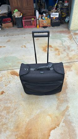 Briggs & Riley Rolling Suitcase 