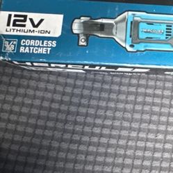 12Volt 3/8”Cordless extension Ratchet / 12 Volt 3/8” Standard Ratchet & 12 Volt 4.0 Ah Battery 🔋 