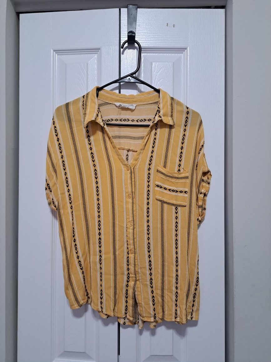 Sweet Wanderer Yellow Striped Button-Up Shirt – Size S