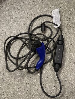 TOYOTA EV CHARGING CABLE. Charger works perfectly!