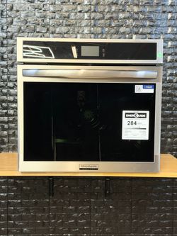 FRIGIDAIRE WALL OVEN w/WARRANTY! R3010A