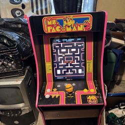 PAC Woman Arcade 