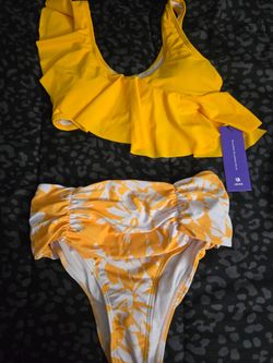 Womens medium swimsuit set