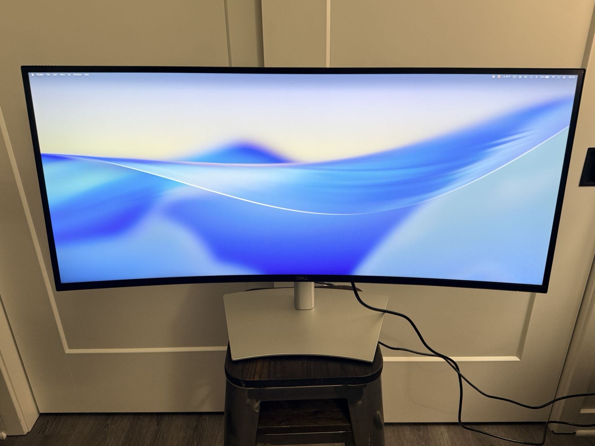 Dell UltraSharp U3824DW 38" Curved WQHD+ Monitor – Excellent Condition